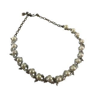 Amerique Vintage Necklace Simulated Pearl Silver Tone Leaves